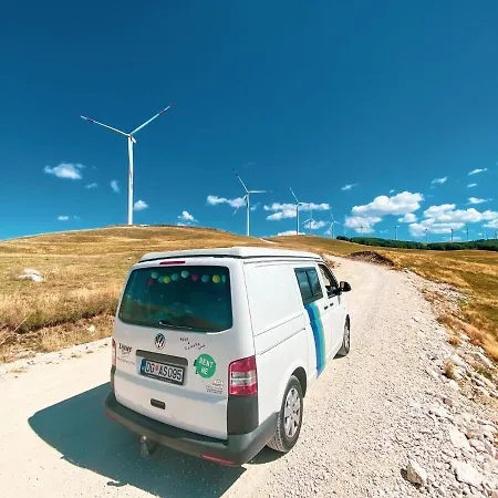 Agapeescape Campervan Montenegro פודגוריצה