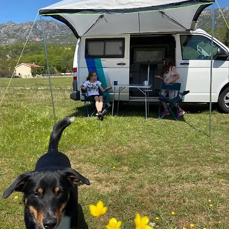 Agapeescape Campervan Montenegro