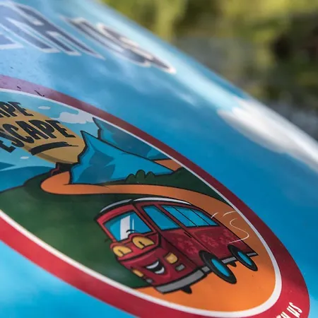 אתר קמפינג Agapeescape Campervan Montenegro פודגוריצה