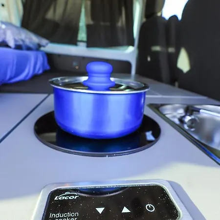 Agapeescape Campervan Montenegro אתר קמפינג *