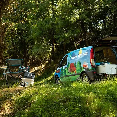 مكان تخييم Agapeescape Campervan Montenegro بودغوريتْسا