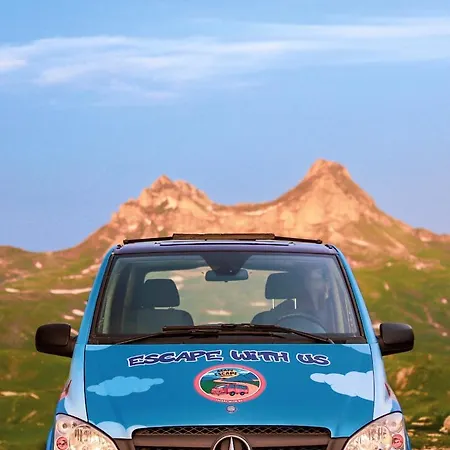 Agapeescape Campervan Montenegro مكان تخييم بودغوريتْسا