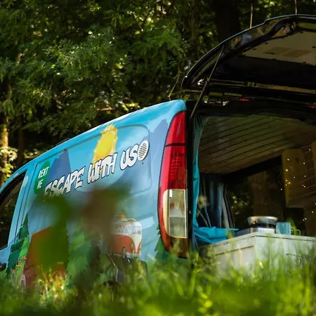 مكان تخييم Agapeescape Campervan Montenegro *